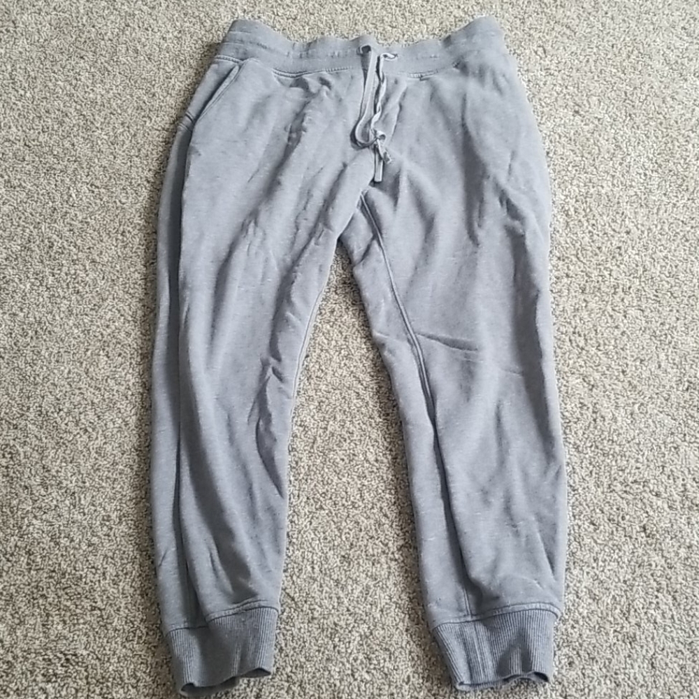 EUC lululemon grey joggers size 10